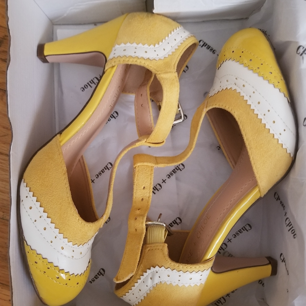 Chase & Chloe shoes size 7.5